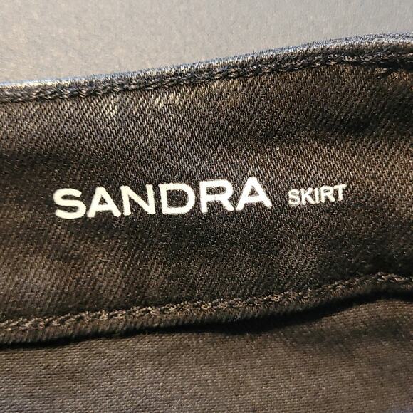 DL1961 Sandra Night Shine Black Coated Lace‑Up Denim Mini Skirt L NWT - Picture 7 of 16